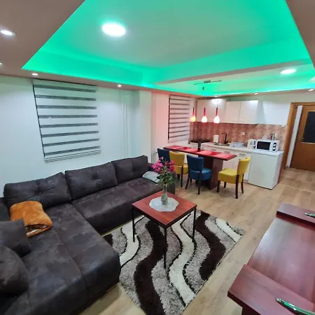 Апартаменты Apartman's Ana Pale-oc Jahorina No.2 *